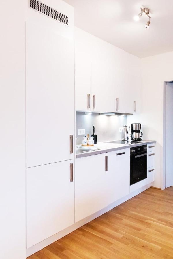 New, Quiet Flat Next To U1, Vic, Shopping Mall,... Wien Eksteriør bilde
