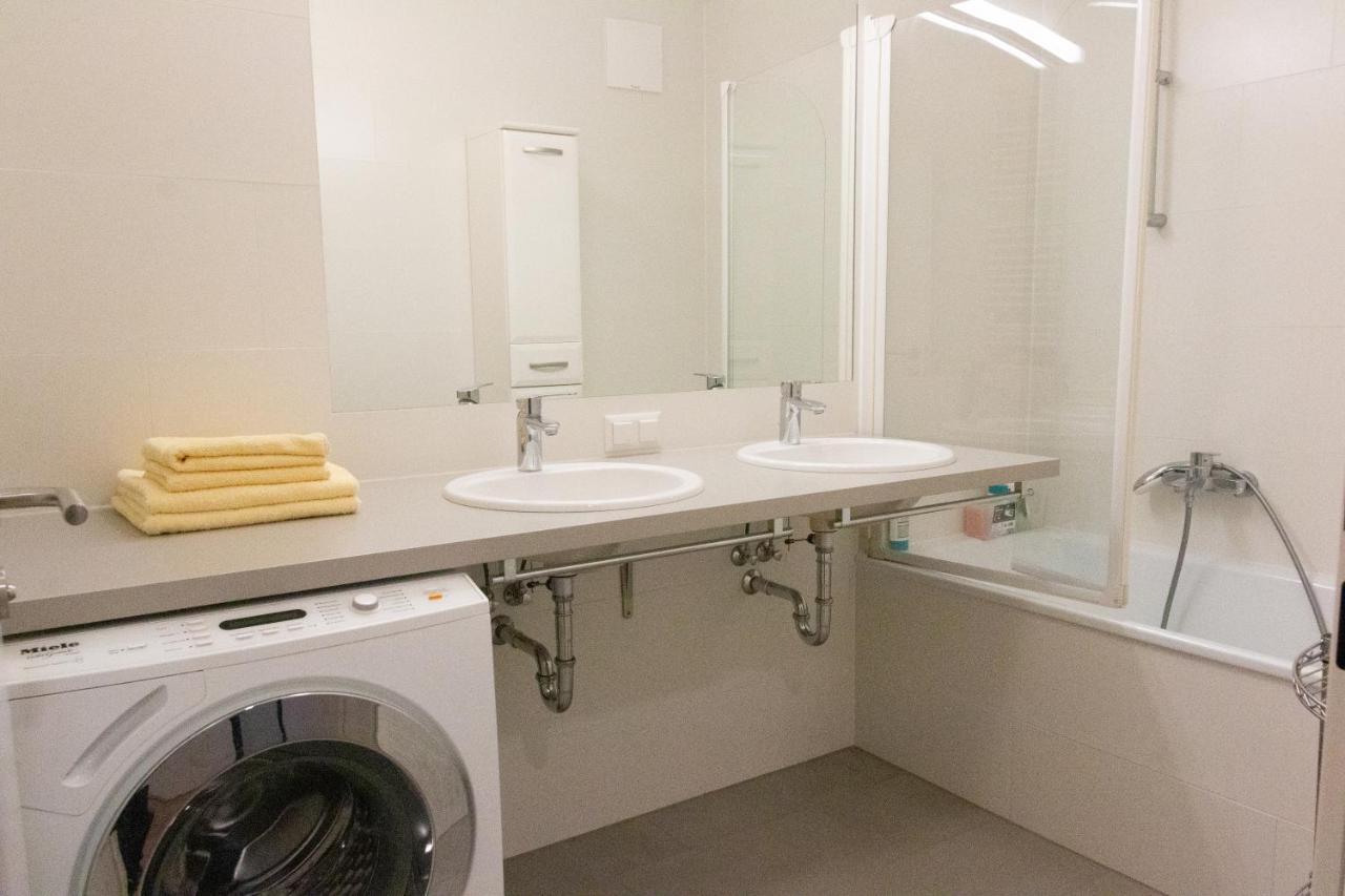 New, Quiet Flat Next To U1, Vic, Shopping Mall,... Wien Eksteriør bilde